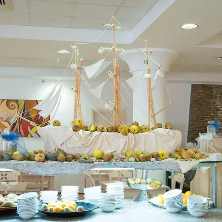Cala Della Torre Otel 4*