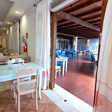 Hotell Cala Della Torre 4*