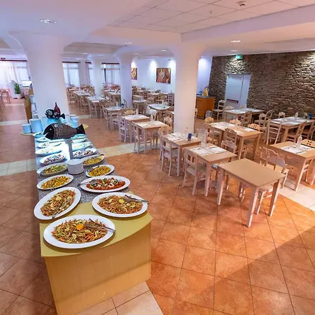 Cala Della Torre Hotel La Caletta