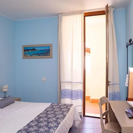 Hotell Cala Della Torre La Caletta