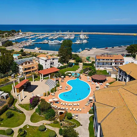 Cala Della Torre 4* La Caletta