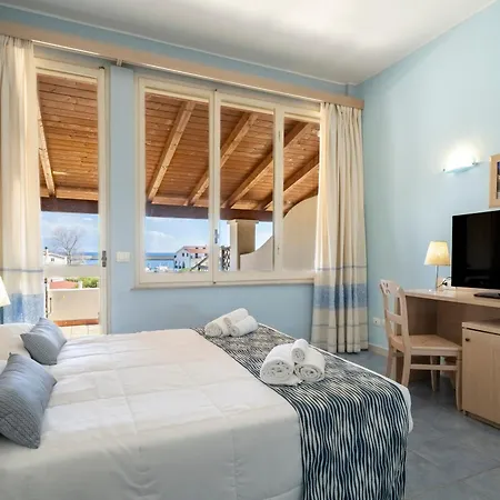 Cala Della Torre La Caletta