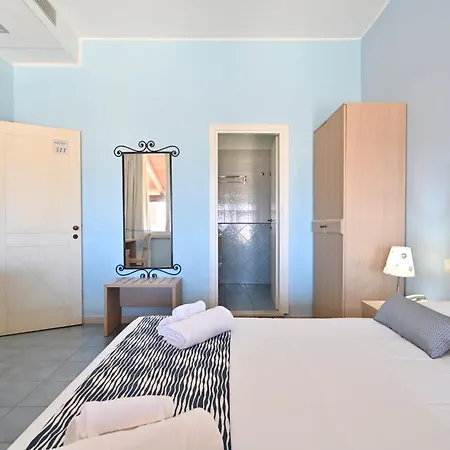 Hotel Cala Della Torre 4*